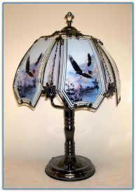 Flying Eagles Touch Lamp